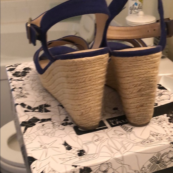 Sandals - Picture 2 of 2